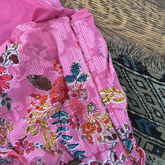 Fiora midi dress EUC worn once 🩷 - Picture 7 of 7